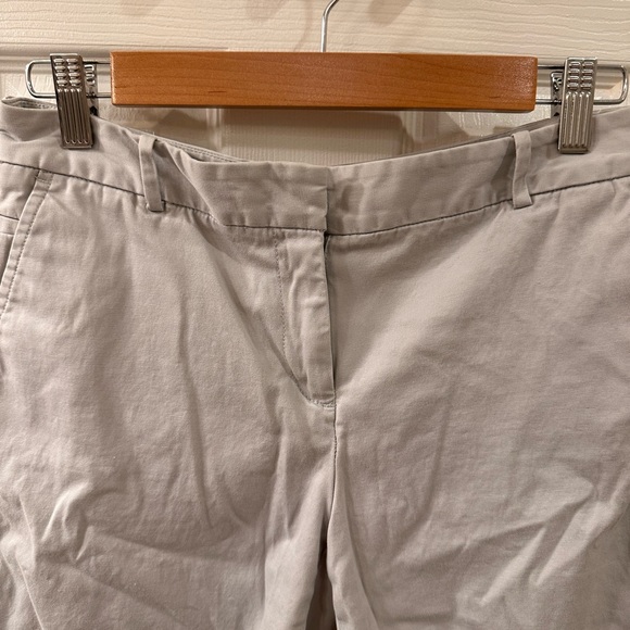 Talbots ladies’ shorts size 4p. Pre-owned - Picture 2 of 5